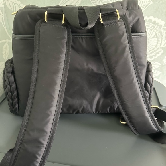 Gently used Happ brand diaper bag. Very spacious with wide opening! - Picture 3 of 4